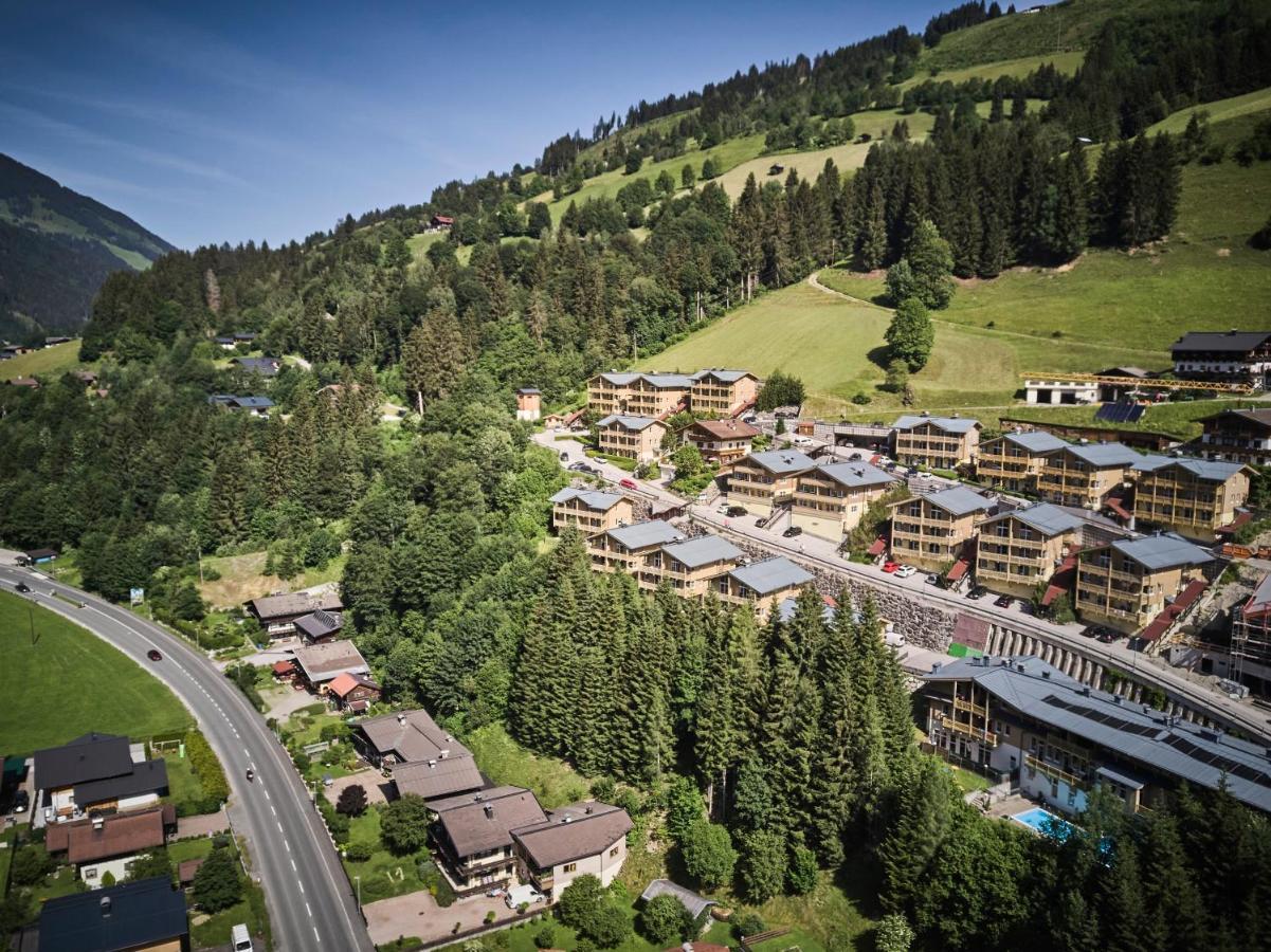 Alpenparks Apartment & Ferienresort Rehrenberg วีโฮเฟิน ภายนอก รูปภาพ