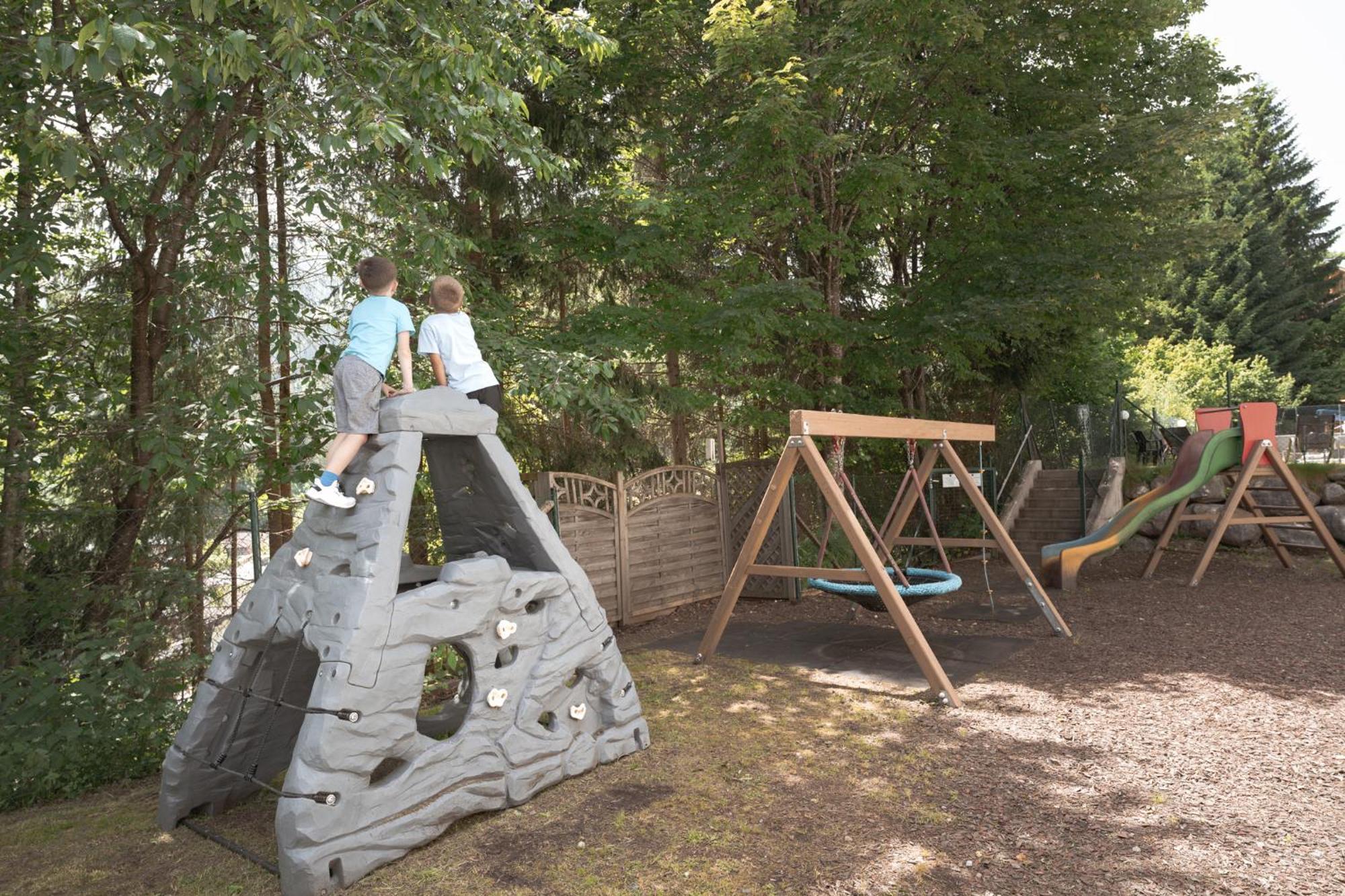 Alpenparks Apartment & Ferienresort Rehrenberg วีโฮเฟิน ภายนอก รูปภาพ